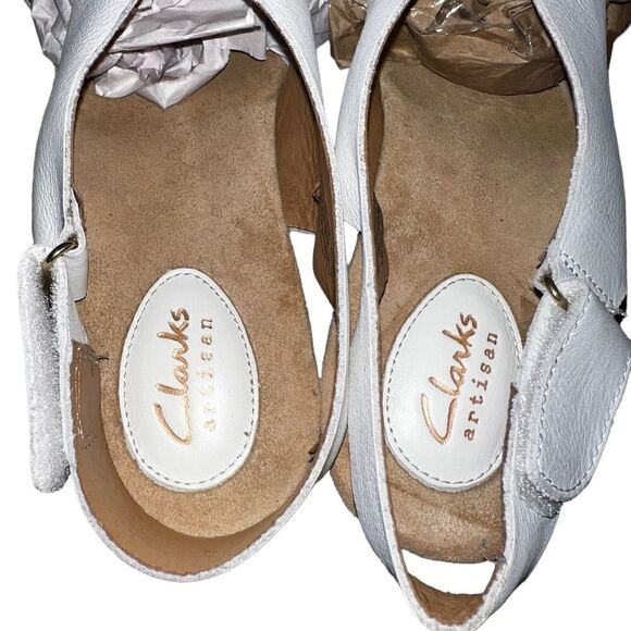 Clarks Artisan Caslynn Shae Wedge Sandal White Nubuk Leather Size 11 - Picture 6 of 8